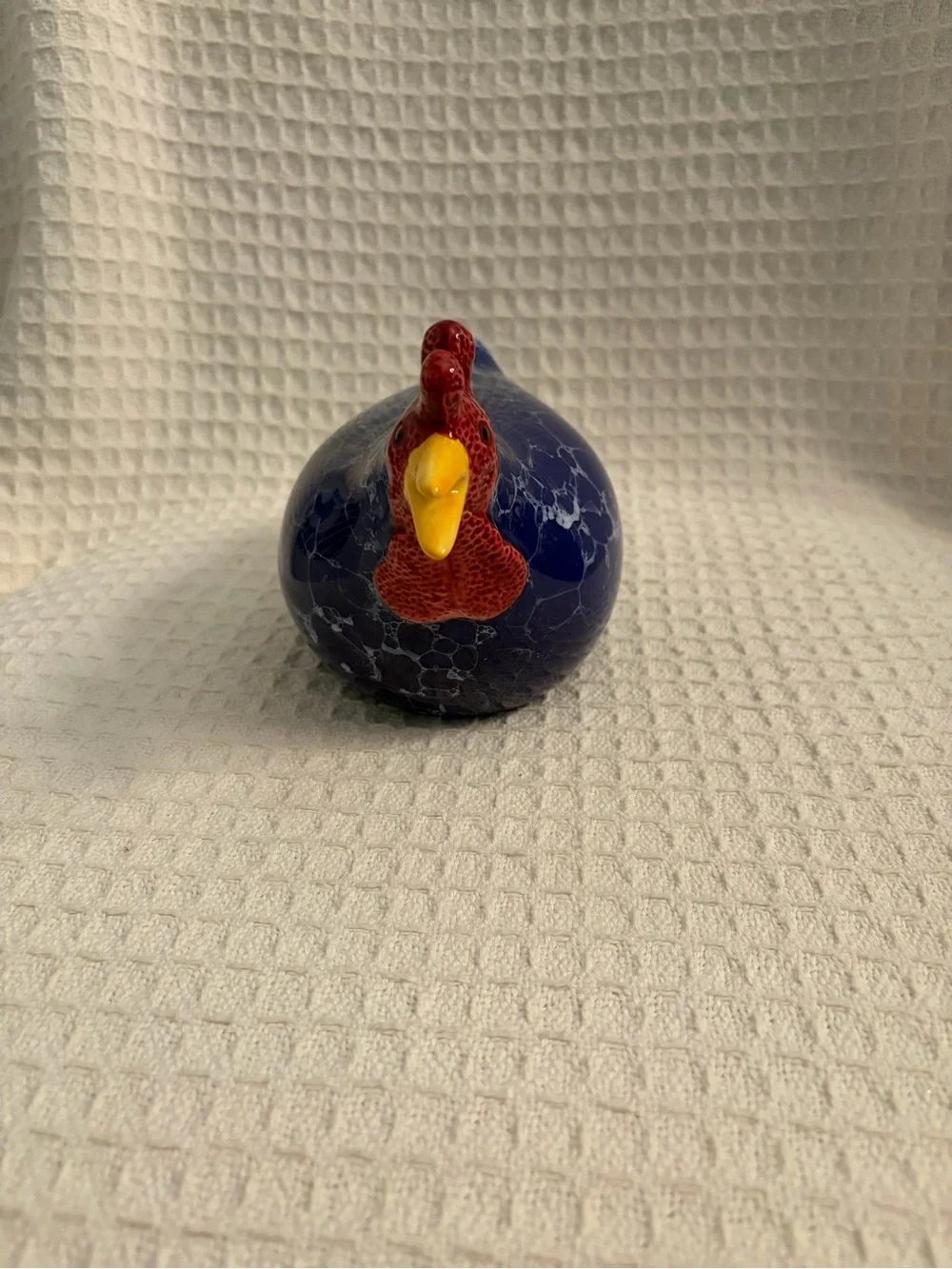 Vintage CBK Ltd. 1999 Ceramic Blue Marbled Look Chicken Figurine With Red Comb